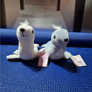 Plush Seal Toy Set - White and Gray tender tales precious moments